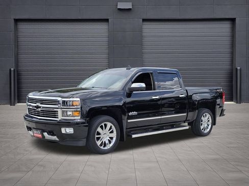 Used 2015 Chevrolet Silverado 1500 High Country w/ High Country Premium Package AWD/4WD image 8