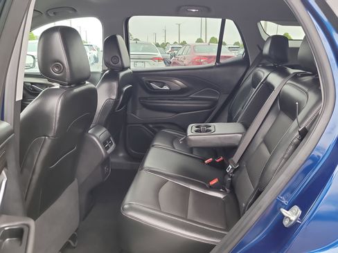 Used 2023 GMC Terrain SLT image 15