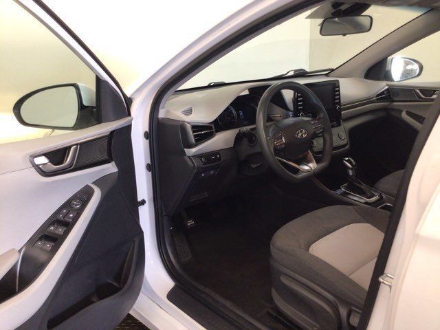 Used 2020 Hyundai Ioniq Blue FWD image 17