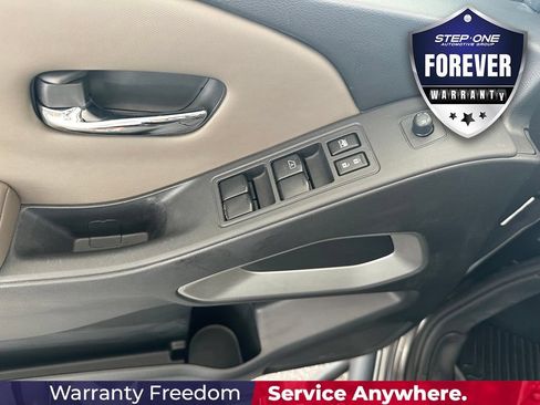 Used 2022 Nissan Frontier SV AWD/4WD image 11