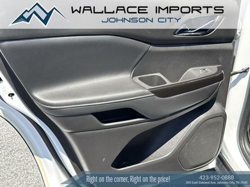 Used 2021 GMC Acadia AT4 w/ LPO, Floor Liner Package AWD/4WD image 36