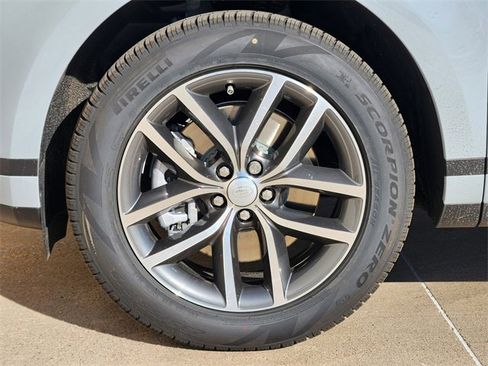 New 2026 Land Rover Range Rover Evoque S image 7