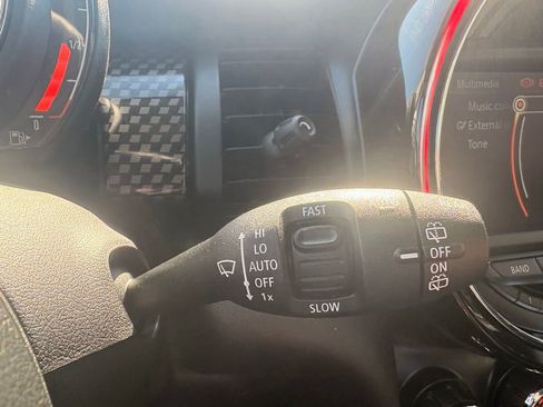 Used 2018 MINI Cooper S image 25