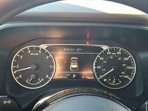 Used 2023 Nissan Rogue SV image 19