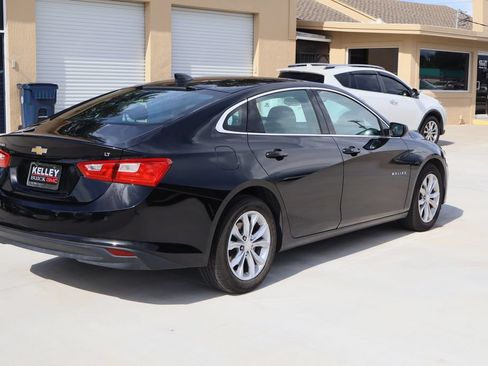 Used 2025 Chevrolet Malibu LT FWD image 9