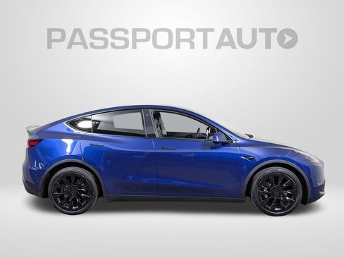 Used 2021 Tesla Model Y Long Range AWD/4WD image 8