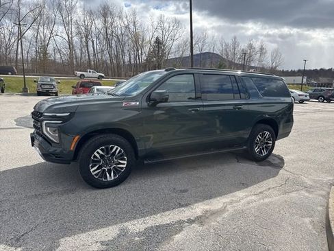 New 2026 Chevrolet Suburban Z71 w/ Z71 Off-Road Package AWD/4WD image 33