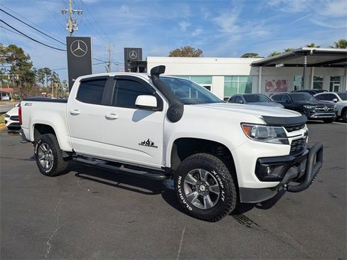 Used 2021 Chevrolet Colorado LT image 2