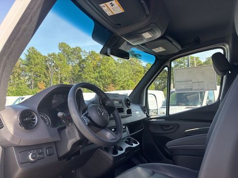 New 2026 Mercedes-Benz Sprinter 2500 image 33