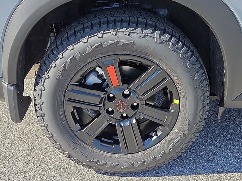 Used 2026 Nissan Rogue SV image 7