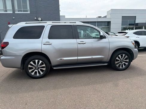 Used 2018 Toyota Sequoia Limited AWD/4WD image 32