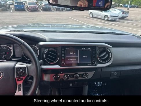 Used 2020 Toyota Tacoma SR5 AWD/4WD image 10