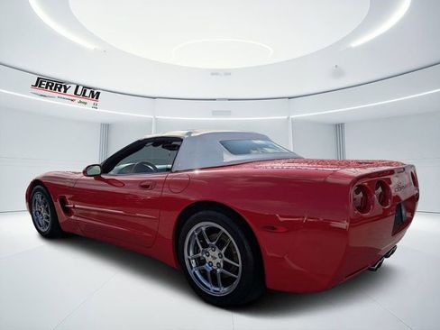 Used 2000 Chevrolet Corvette Convertible w/ Memory Pkg RWD image 5