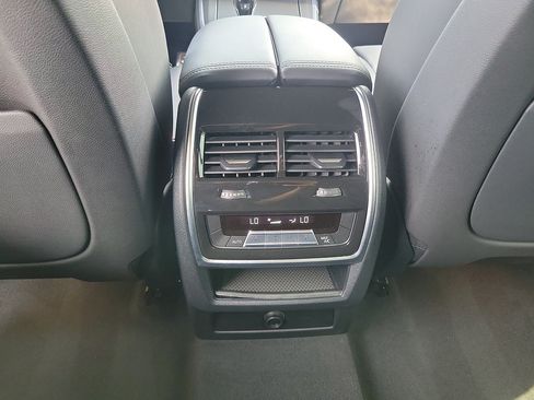 Used 2023 BMW X5 sDrive40i w/ M Sport Package RWD image 13
