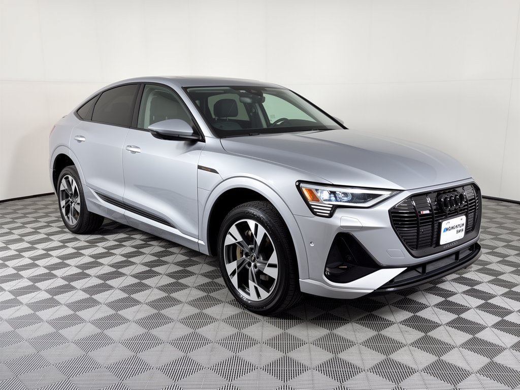Used 2022 Audi e-tron Premium AWD/4WD image 7
