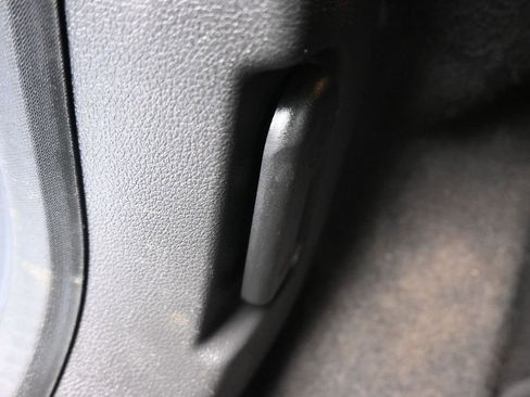 Used 2017 Ford C-MAX SE image 22