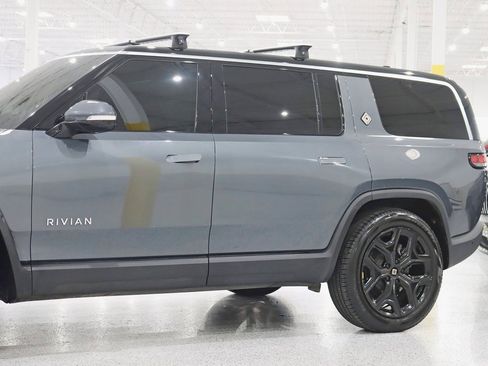 Used 2024 Rivian R1S Adventure image 4