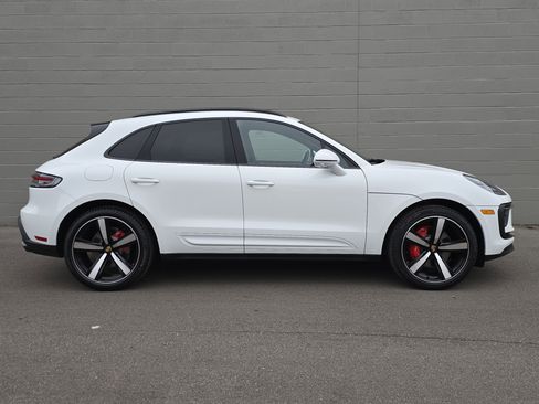 New 2026 Porsche Macan S image 10