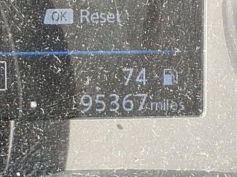 Used 2021 Nissan Rogue Sport S image 26