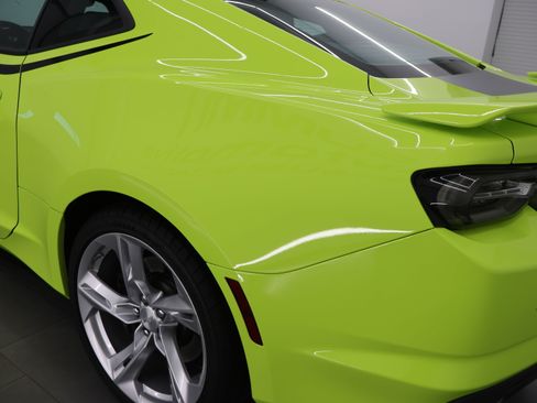 Used 2020 Chevrolet Camaro SS RWD image 30
