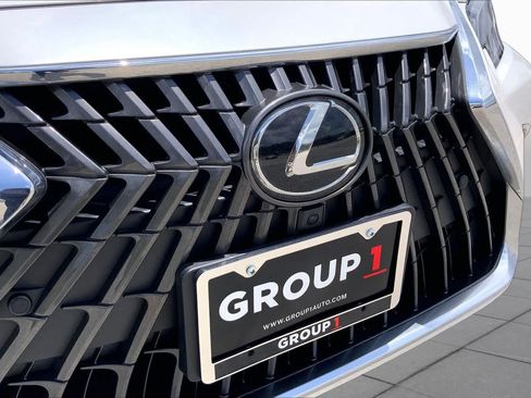 Used 2025 Lexus ES 350 Ultra Luxury FWD image 29