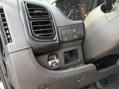 Used 2025 RAM ProMaster 3500 w/ Convenience Group FWD image 10