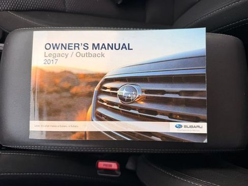 Used 2017 Subaru Outback 2.5i Premium AWD/4WD image 24