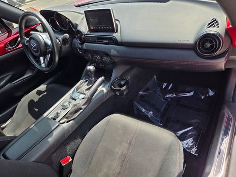 Used 2017 MAZDA MX-5 Miata RF Club RWD image 16