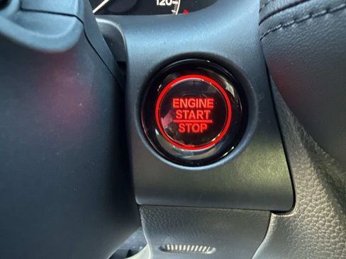 Used 2023 Honda HR-V LX image 31