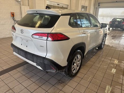 Used 2023 Toyota Corolla Cross L image 4