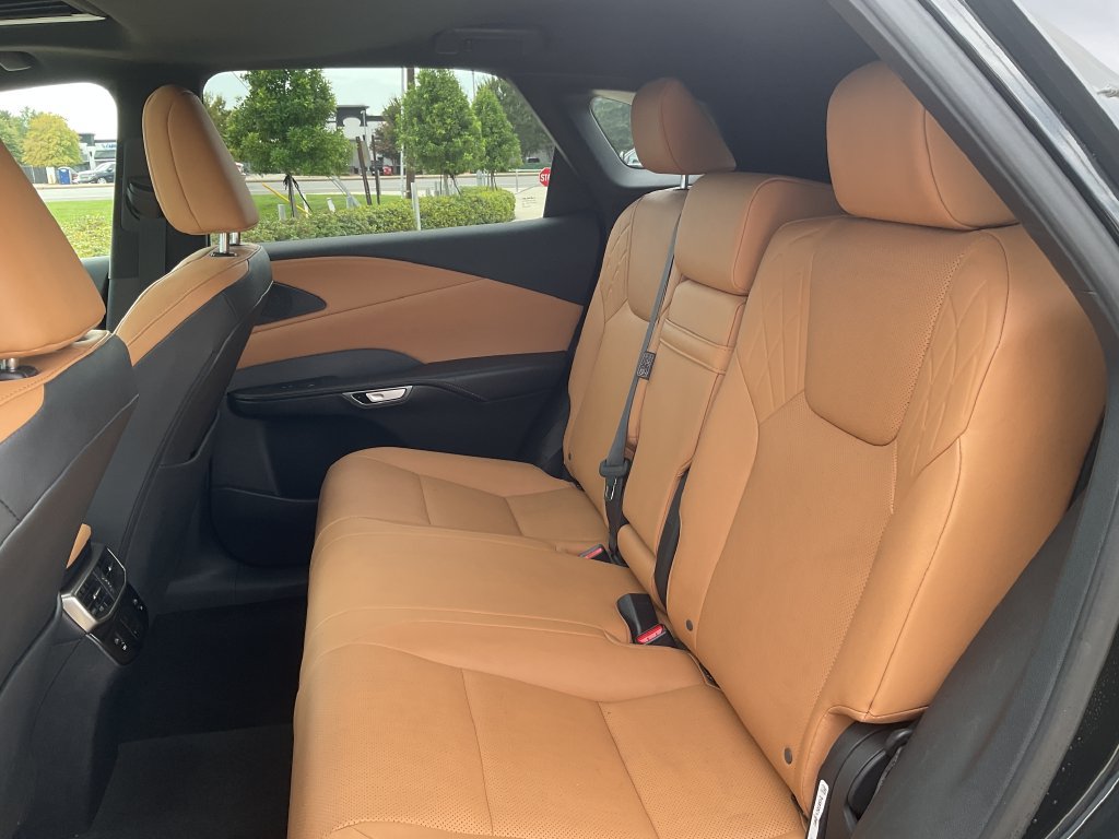 Used 2023 Lexus RX 350 Premium w/ Accessory Package (A2) FWD image 14