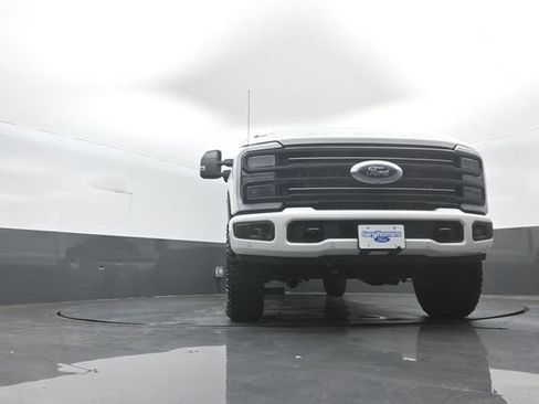 New 2026 Ford F350 Platinum w/ Tremor Off-Road Package AWD/4WD image 30