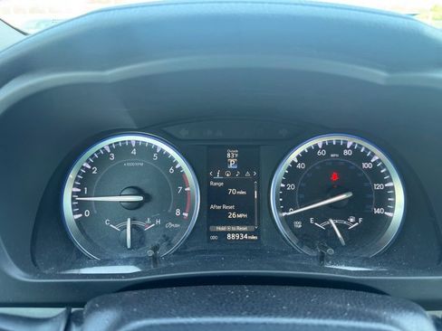 Used 2016 Toyota Highlander XLE AWD/4WD image 11