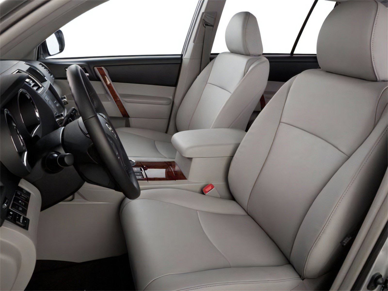 Used 2013 Toyota Highlander SE FWD image 9