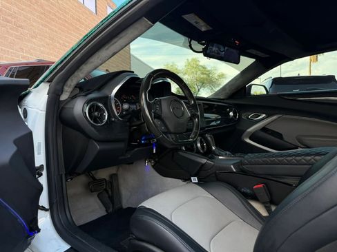 Used 2023 Chevrolet Camaro LT RWD image 41