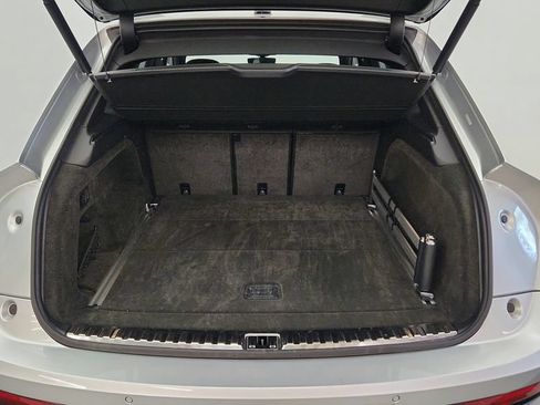 Used 2021 Bentley Bentayga Speed AWD/4WD image 55