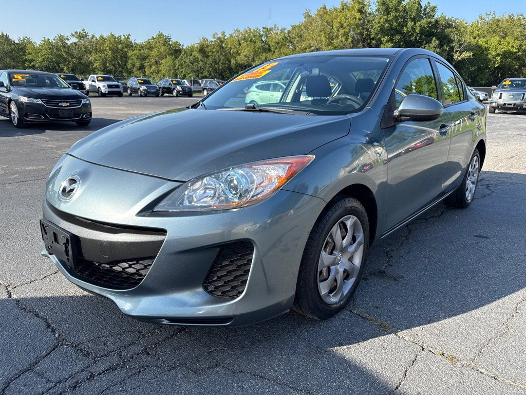 Used 2013 MAZDA MAZDA3 i Sport FWD image 2