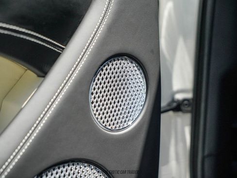 Used 2021 Bentley Bentayga image 94