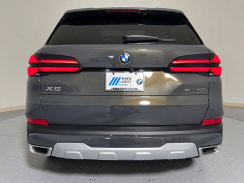Used 2026 BMW X5 sDrive40i w/ Premium Package RWD image 10