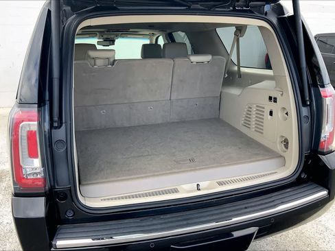 Used 2018 GMC Yukon XL Denali w/ Denali Ultimate Package AWD/4WD image 18