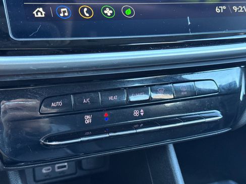 Used 2023 Chevrolet Bolt EUV LT w/ Driver Confidence Package image 20