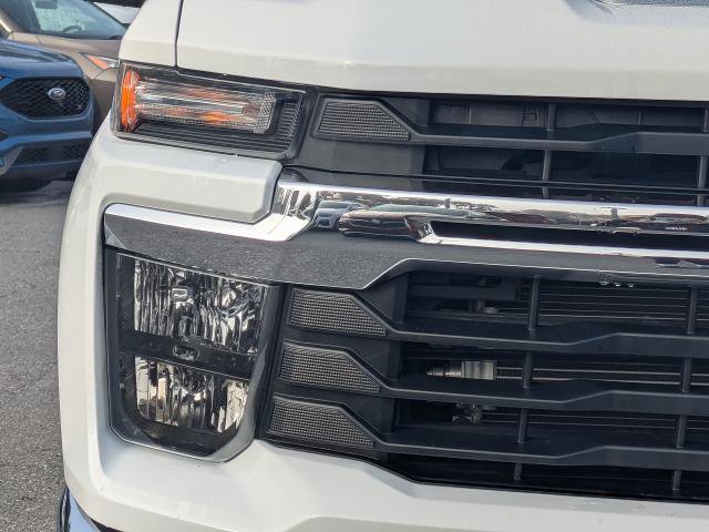 Certified 2024 Chevrolet Silverado 2500 LT w/ Convenience Package AWD/4WD image 10