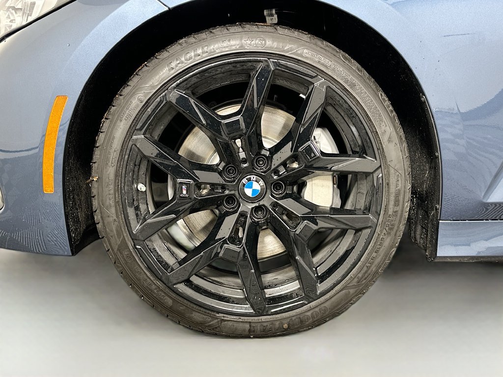 Used 2026 BMW 330i Sedan w/ M Sport Package RWD image 23