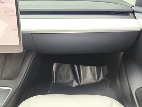 Used 2023 Tesla Model 3 Standard Range image 35