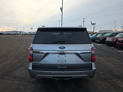 Used 2021 Ford Expedition Limited image 6