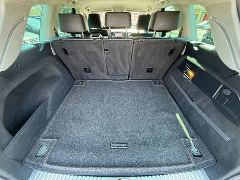 Used 2012 Volkswagen Touareg Sport AWD/4WD image 10