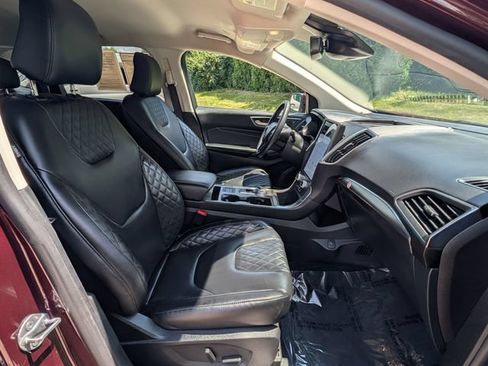 Used 2024 Ford Edge Titanium AWD/4WD image 12