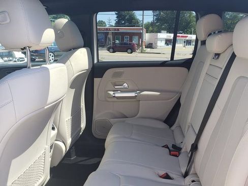 Used 2024 Mercedes-Benz GLB 250 4MATIC image 14