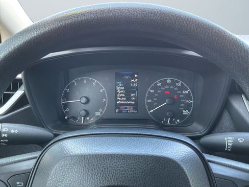 Used 2023 Toyota Corolla LE FWD image 11