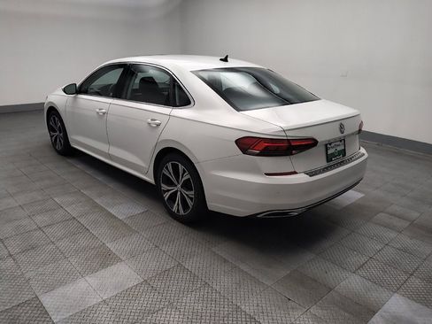 Used 2021 Volkswagen Passat 2.0T SE FWD image 3